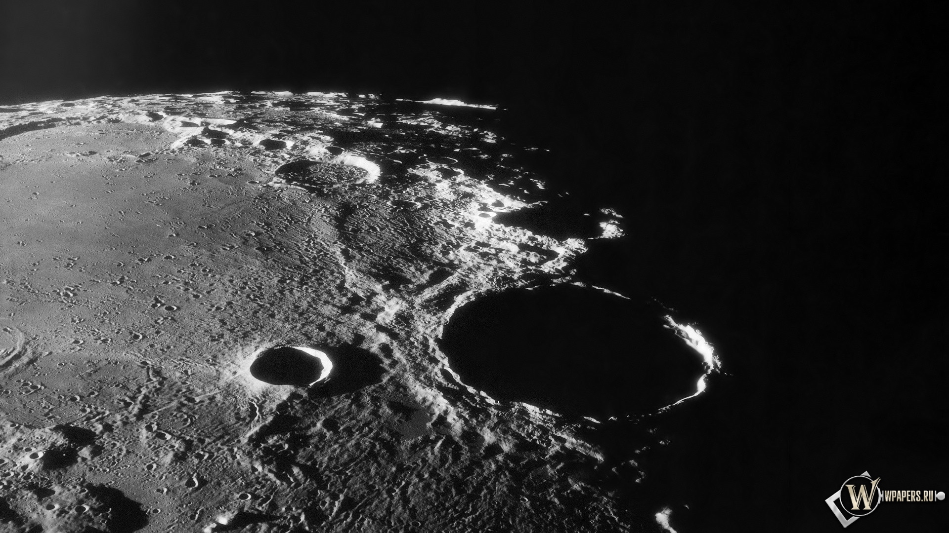 Лунный кратер 1920x1080