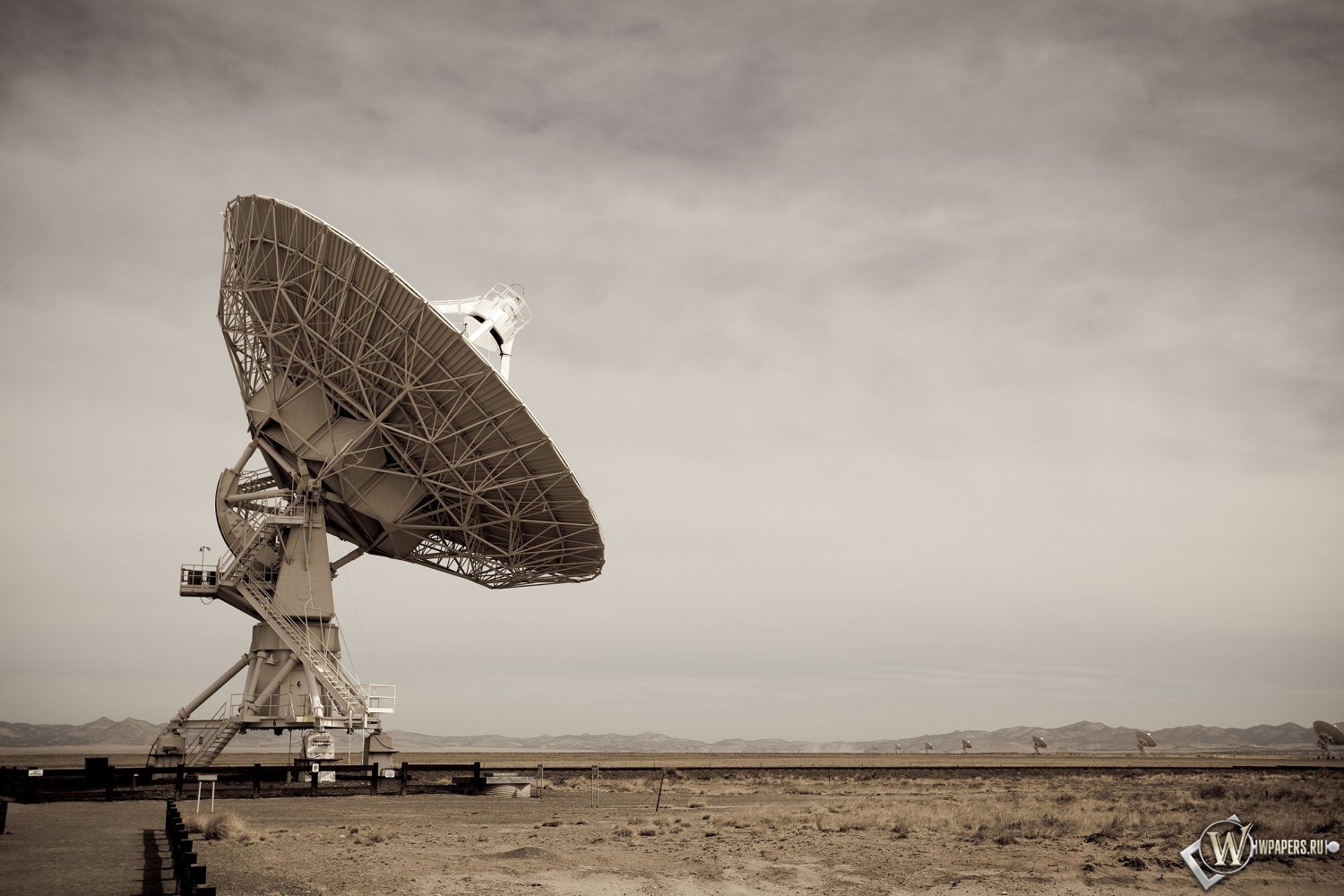 Спутниковая антенна в Нью-Мексико 1500x1000