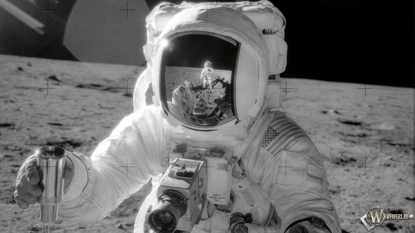 Космонавт на Луне 1600x900