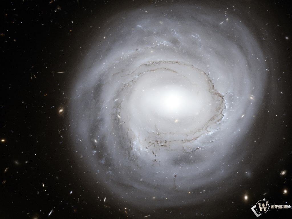 Круглая галактика 1024x768