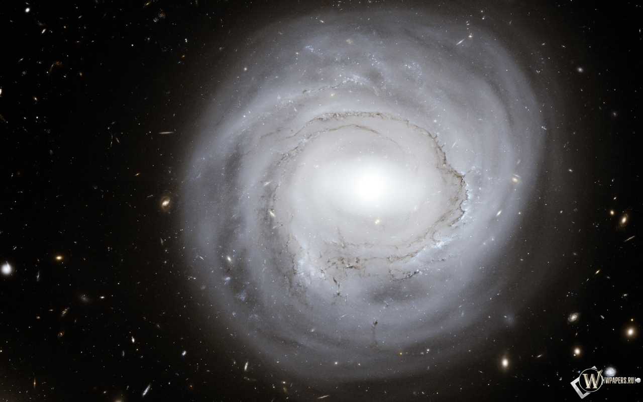 Круглая галактика 1280x800