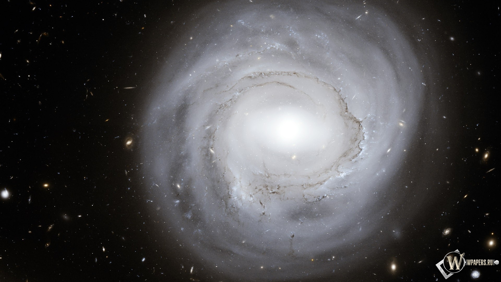 Круглая галактика 1920x1080