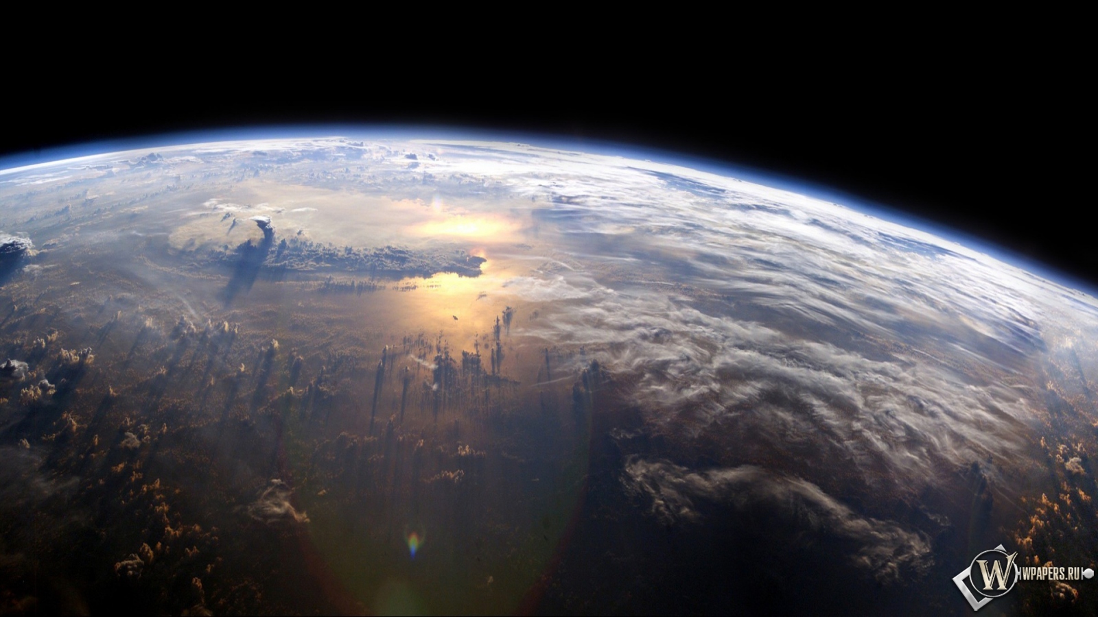 Земля из космоса 1600x900