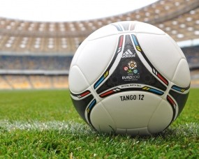 Обои Мяч TANGO: Поле, Трава, Футбол, Мяч, Спорт