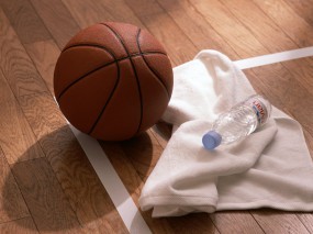 Обои Баскетбольный комплект: Полотенце, Мяч, Баскетбол, Спорт