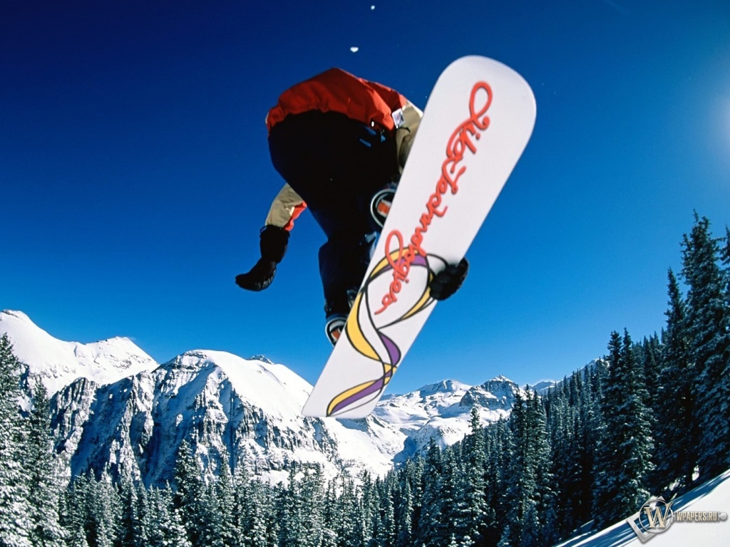 Snowboarding jump 1024x768