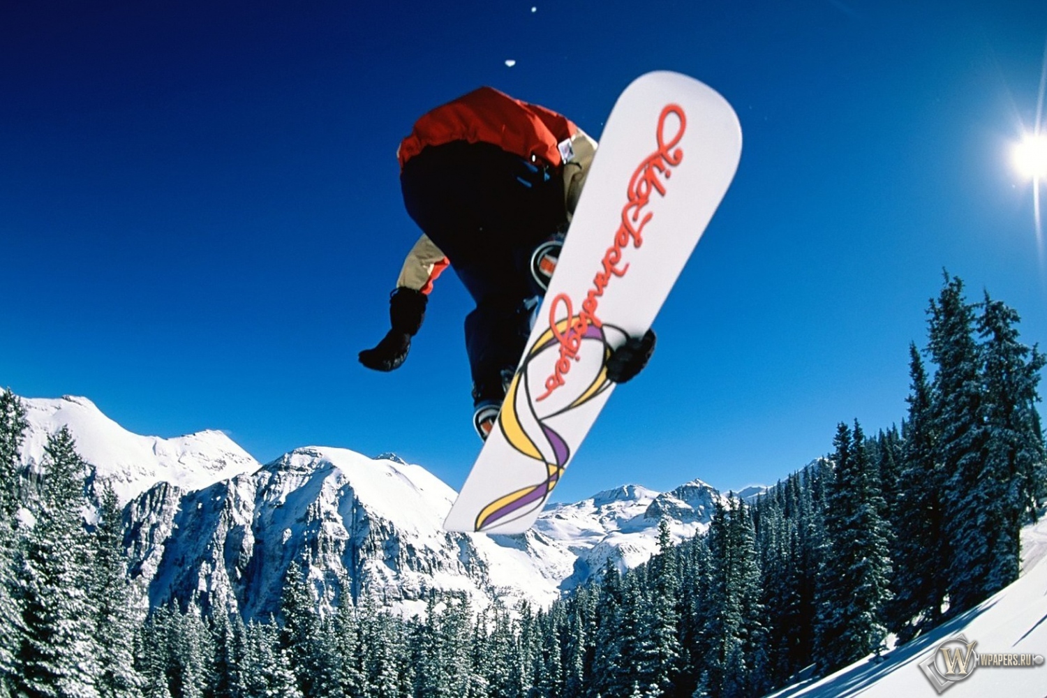 Snowboarding jump 1500x1000
