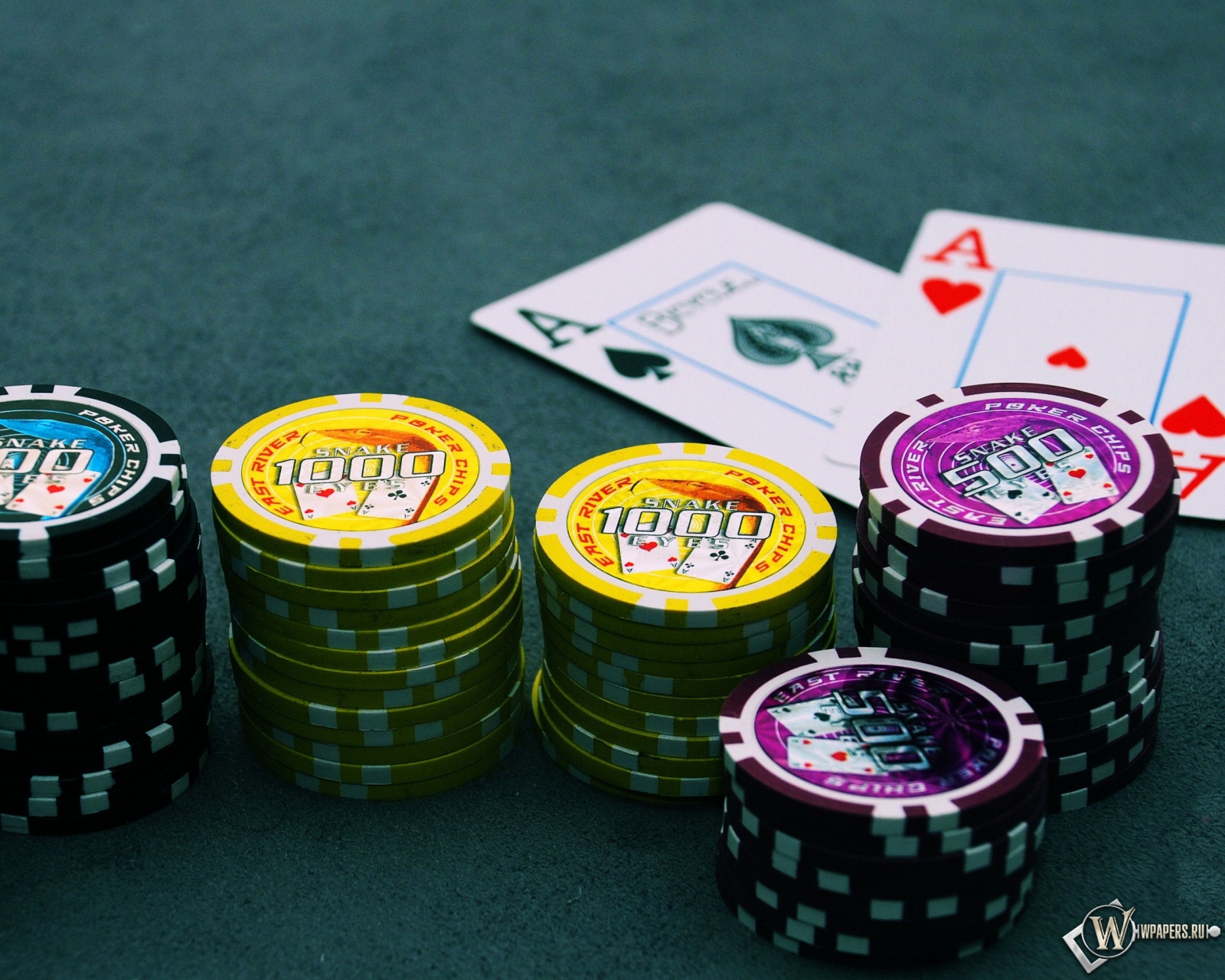 Покер 1600x1280