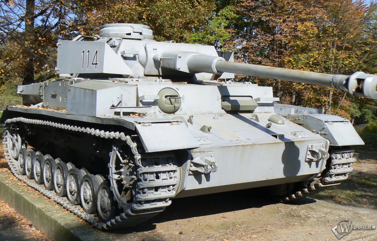 PzKpfw IV Panzerkampfwagen 1200x768