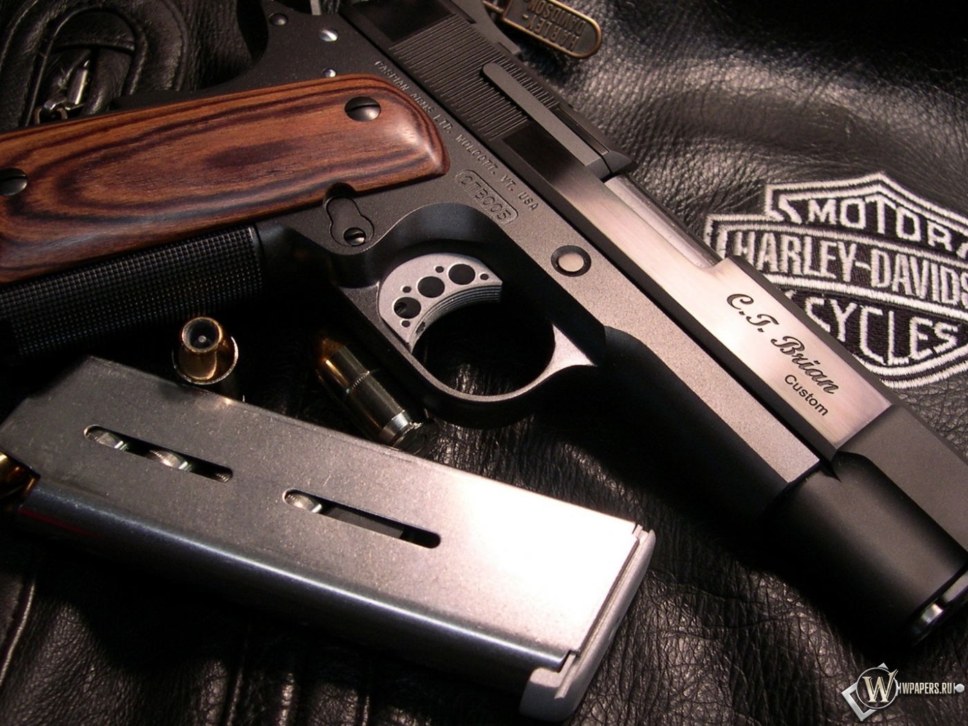 Colt M1911 Rail Gun 1400x1050