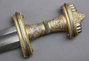 Обои Рукоять древнего меча: Оружие, Меч, Оружие