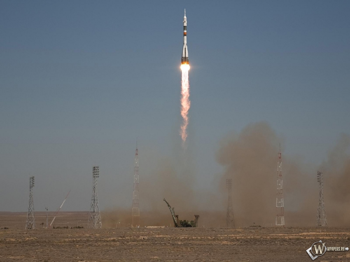 Запуск ракеты Союз ТМА-16 1152x864