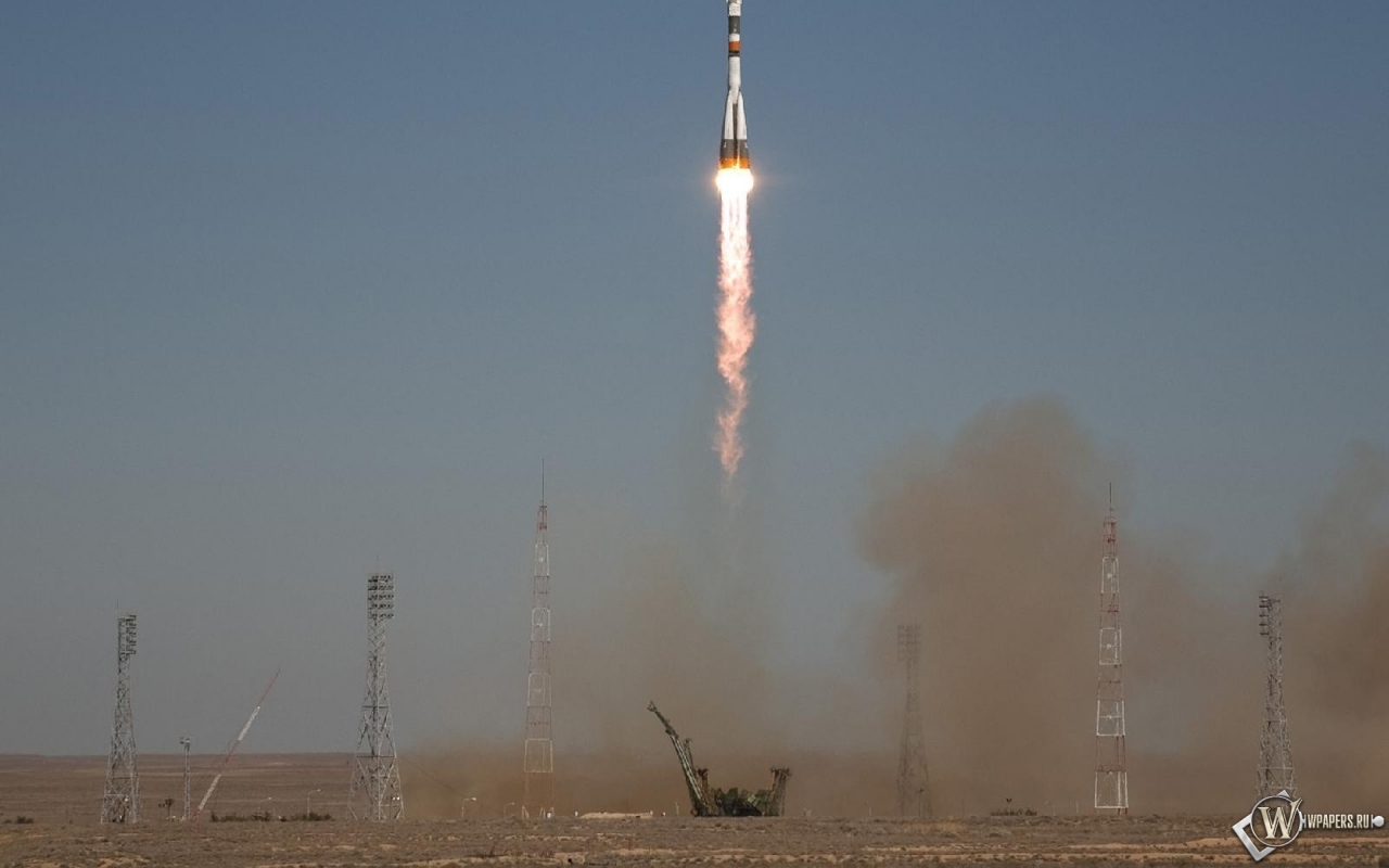 Запуск ракеты Союз ТМА-16 1280x800