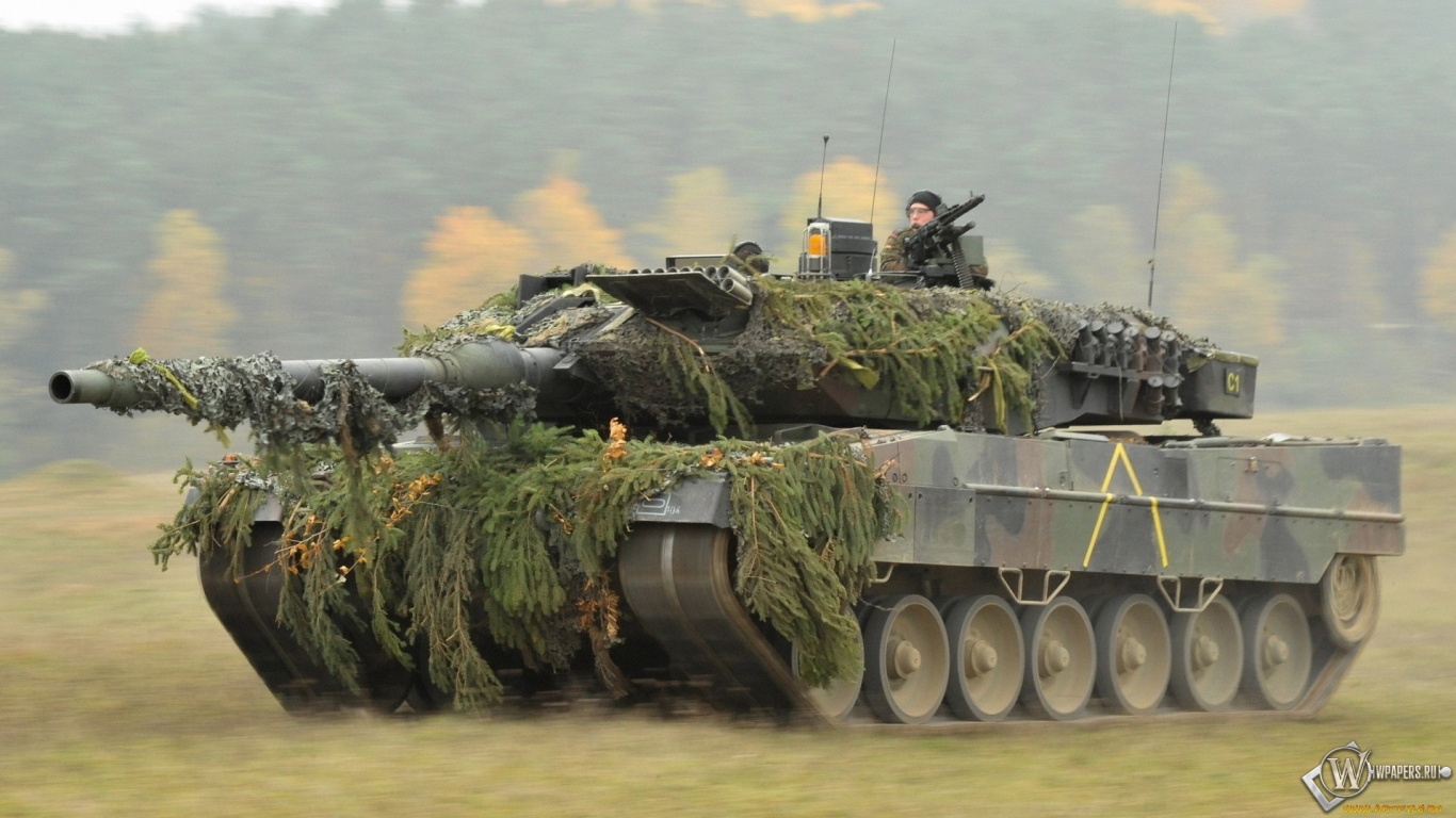 Танк Leopard 2A6  1366x768
