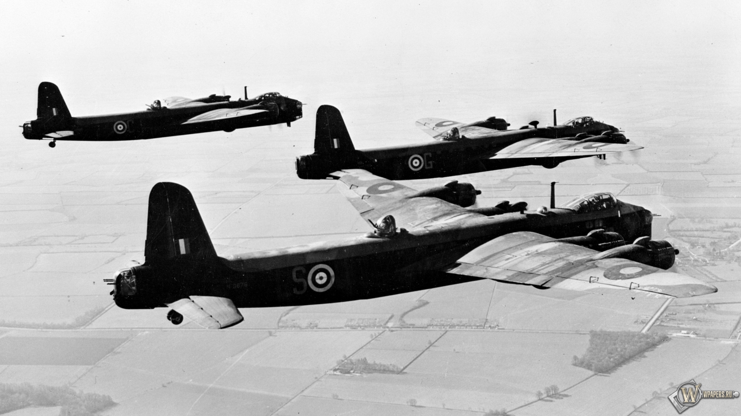 Short Stirling - британский бомбардировщик 2560x1440