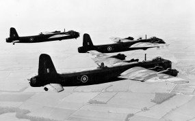 Обои Short Stirling - британский бомбардировщик: Самолёты, Бомбардировщики, Британия, Самолеты