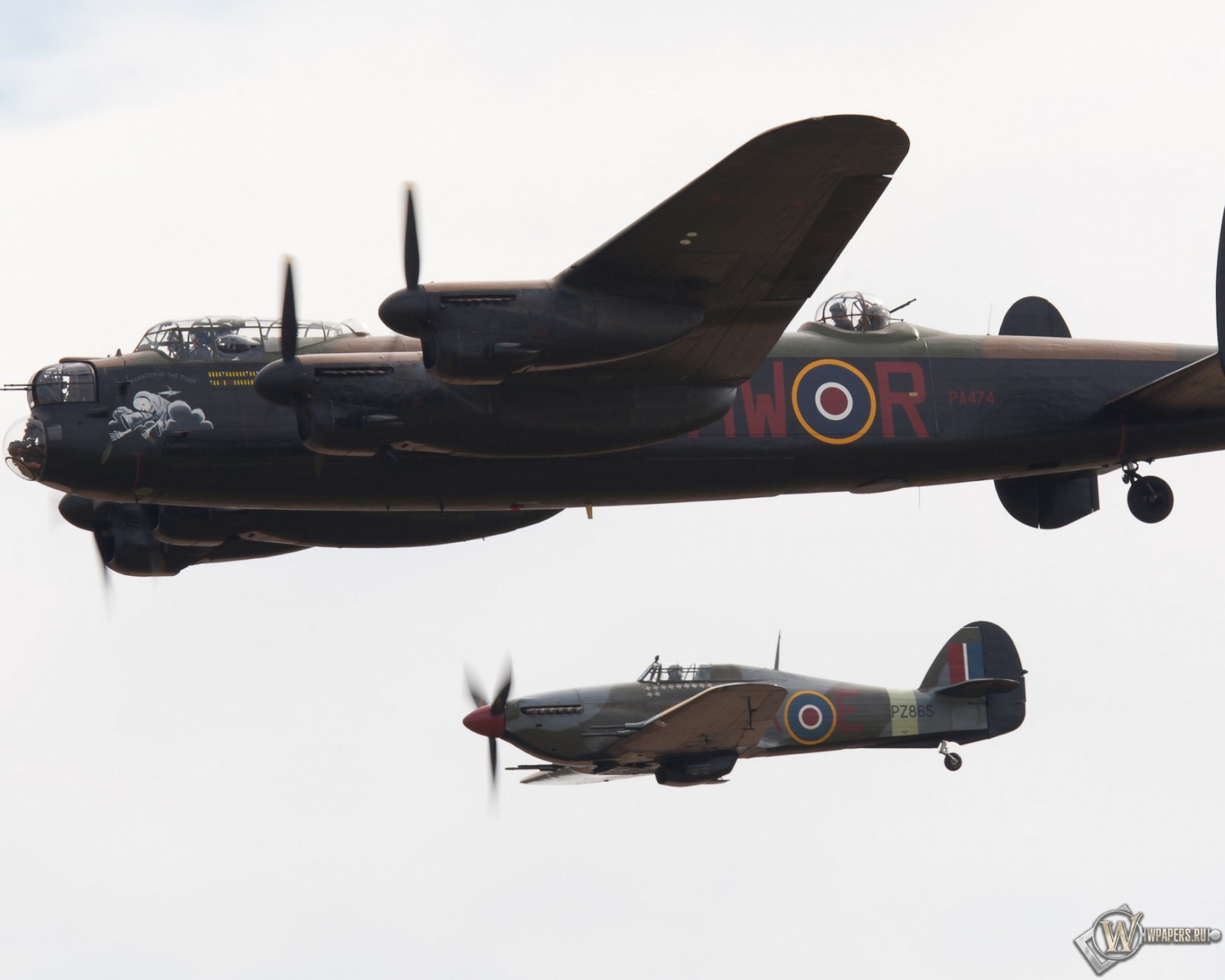 Британский бомбардировщик Avro-Lancaster И Hawker-Hurricane 2048x1638