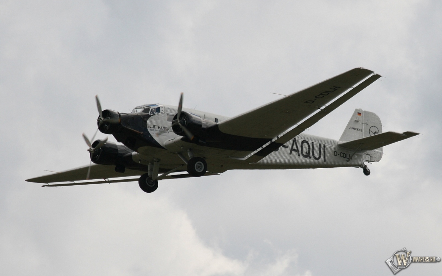 Junkers Ju-52 1440x900