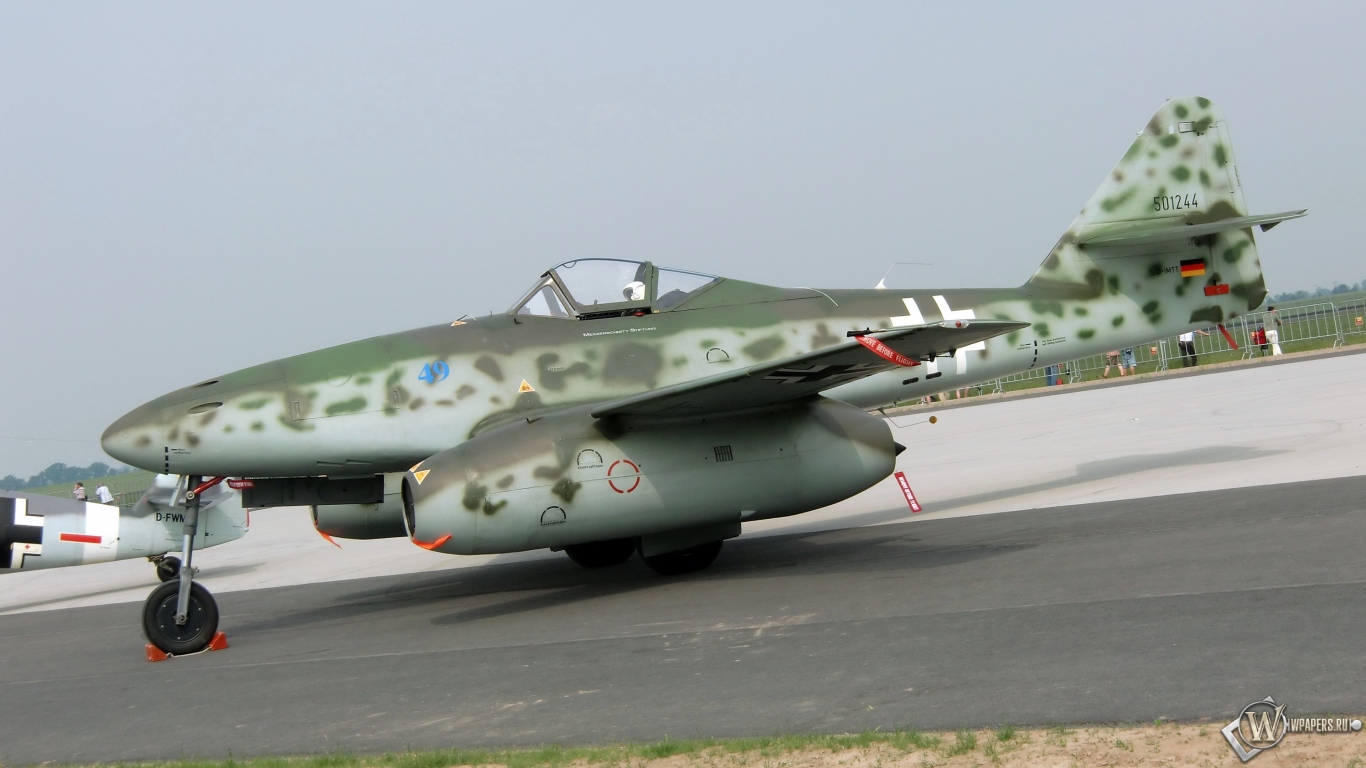 Messerschmitt Me 262 1366x768