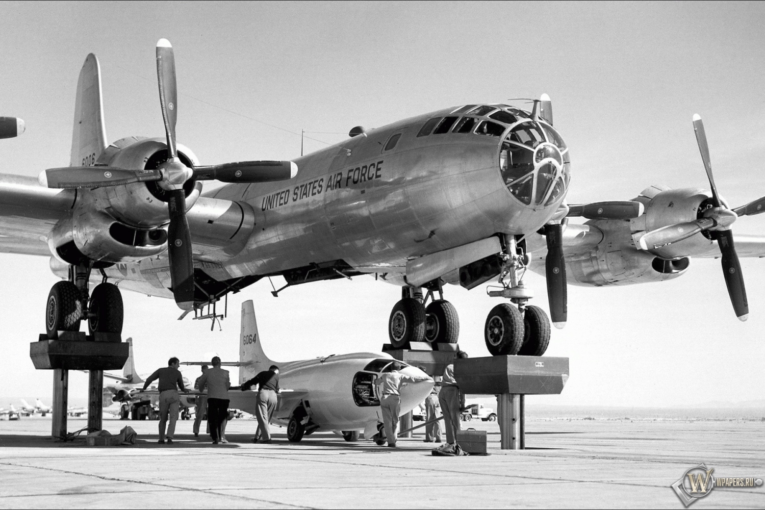 Boeing B-29 «Суперфортресс» 1500x1000