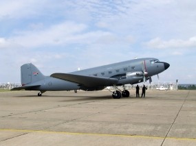 Обои Douglas C-47: Самолёт, Douglas, Самолеты
