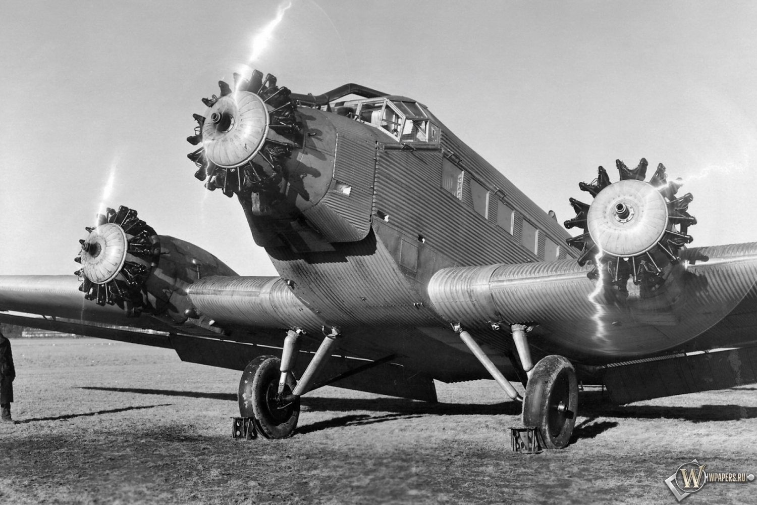 Junkers-Ju-52 1500x1000