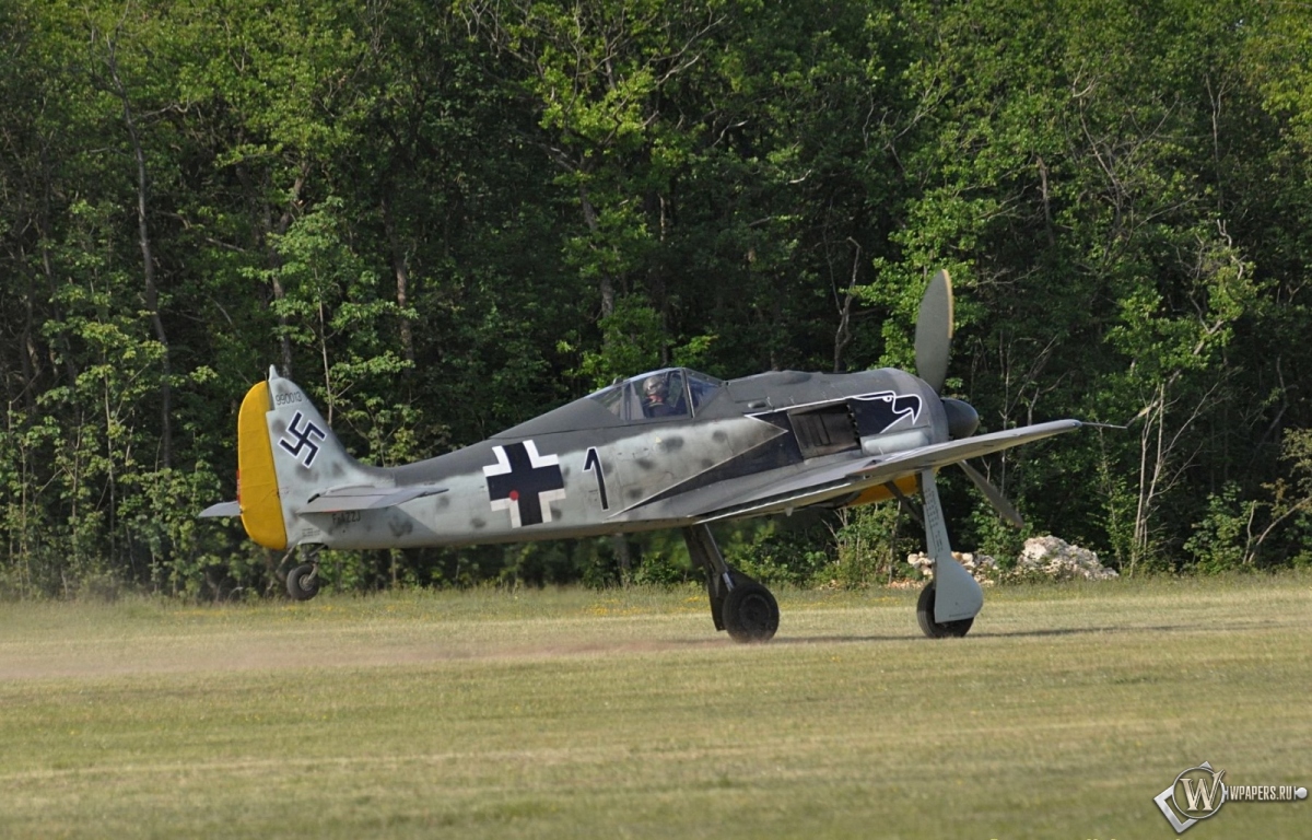 Focke Wulf Fw-190 1200x768
