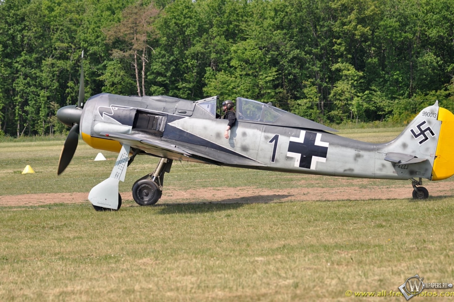 Focke Wulf Fw-190 1500x1000