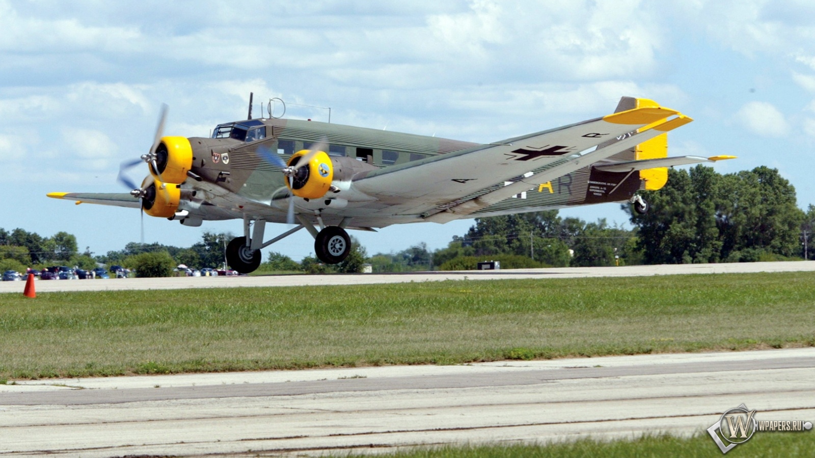 Junkers Ju-52 1600x900