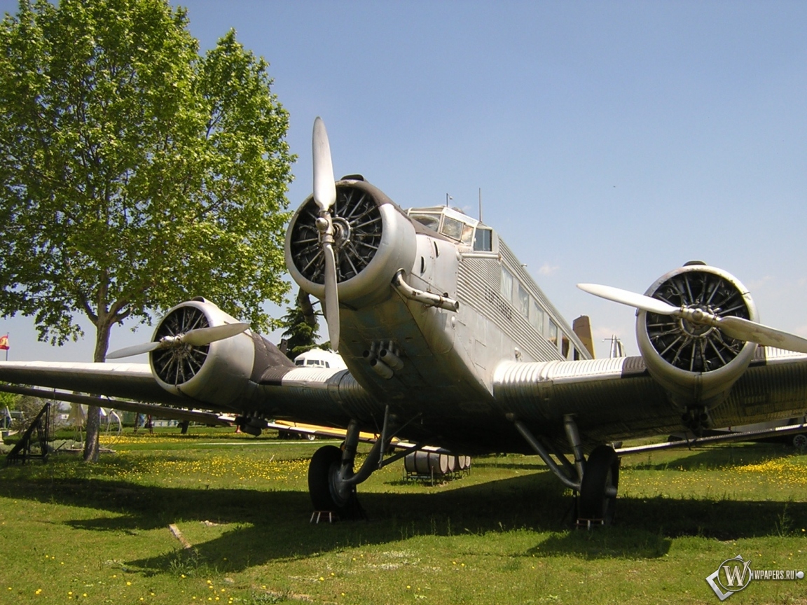 Junkers Ju-52 1152x864