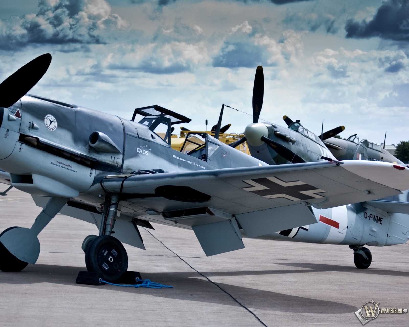 Messerschmitt Bf-109 (Me-109) 1600x1280