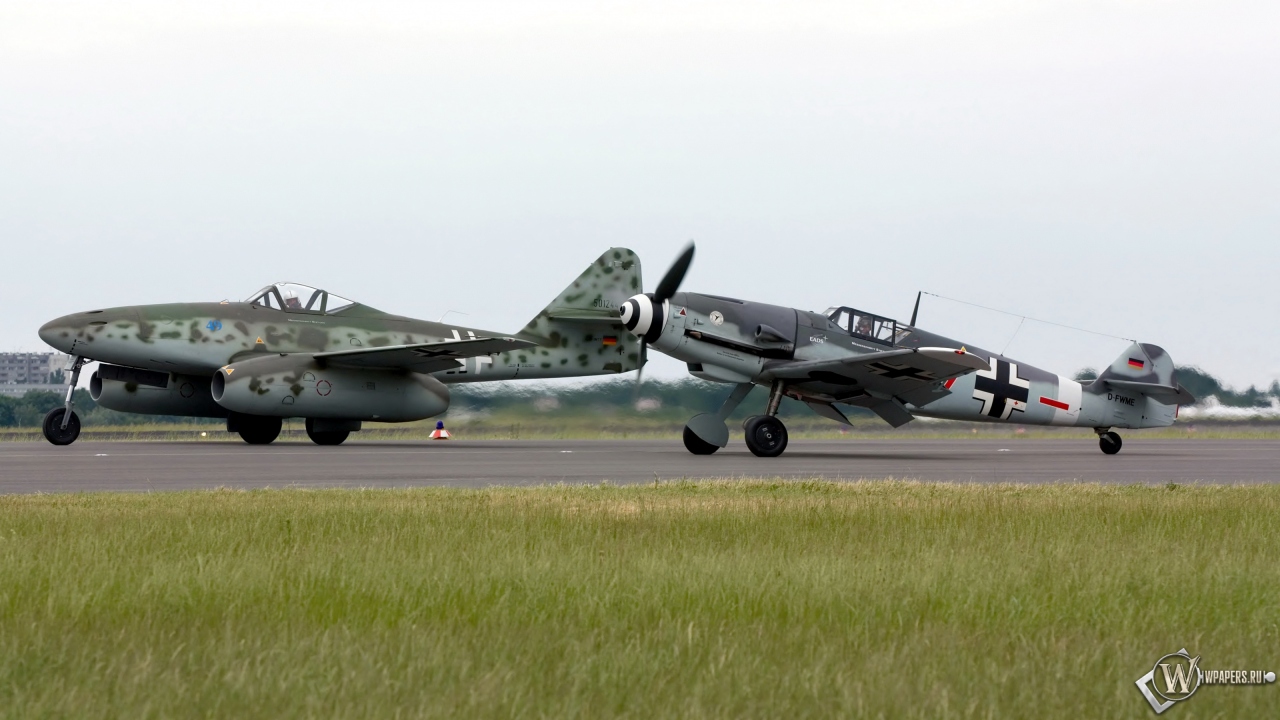 Messerschmitt Me 262 и Bf-109G4 1280x720