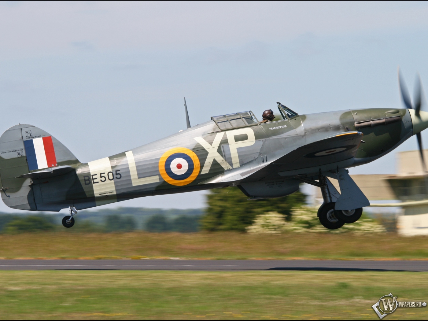 Hawker Hurricane 1400x1050