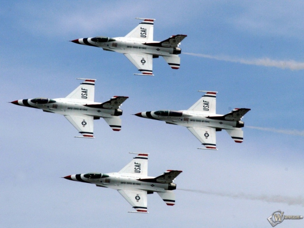 Шоу американских истребителей F-16 1024x768