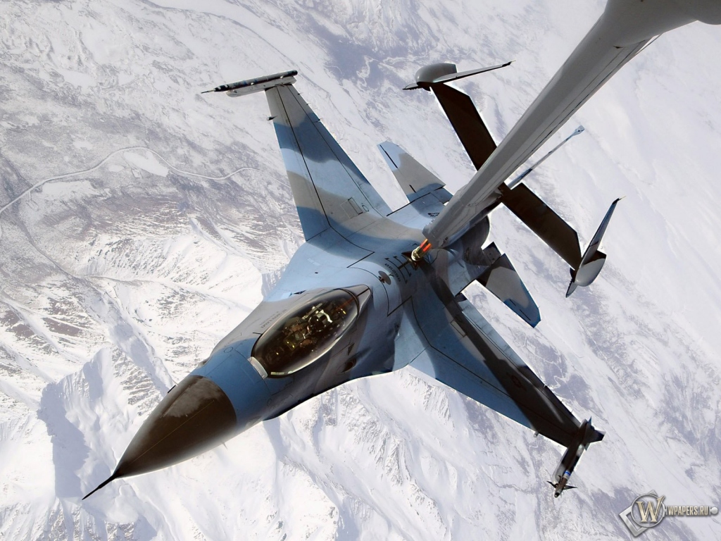 F-16 дозаправка 1024x768