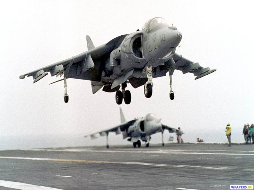 Истребитель AV-8B Harrier 1024x768