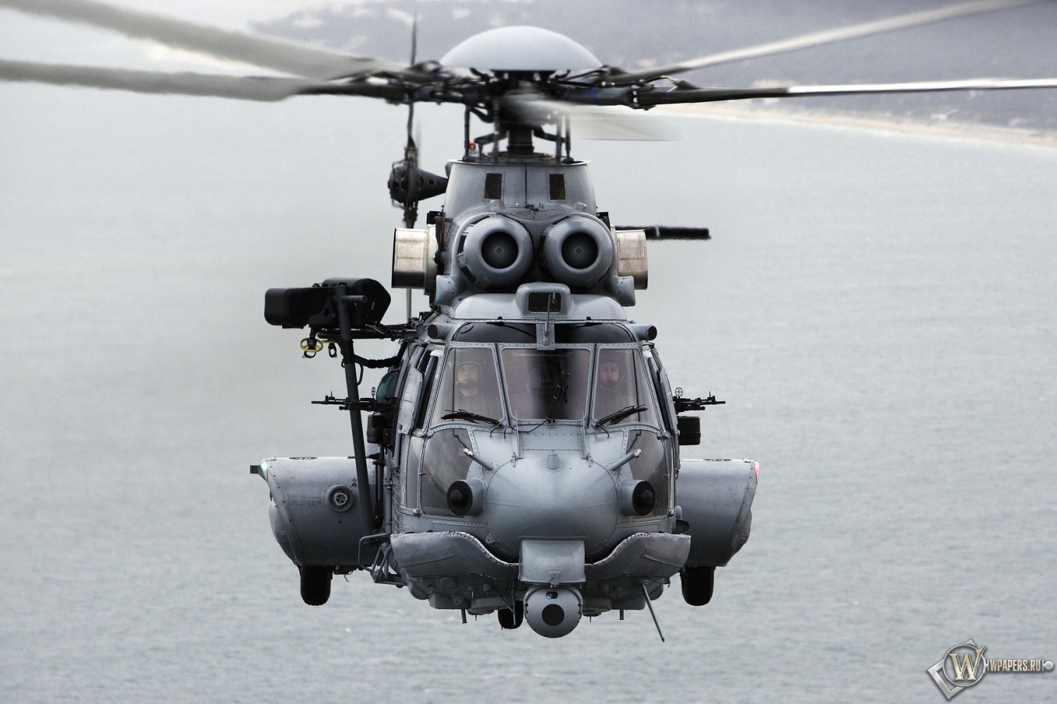 Военный вертолет 1500x1000