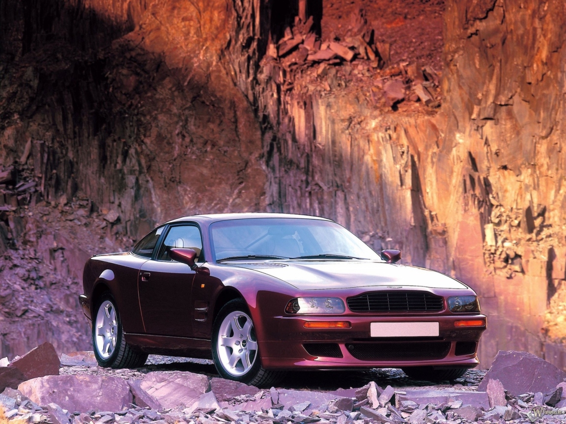 Aston Martin V8 Vantage (1993) 1152x864