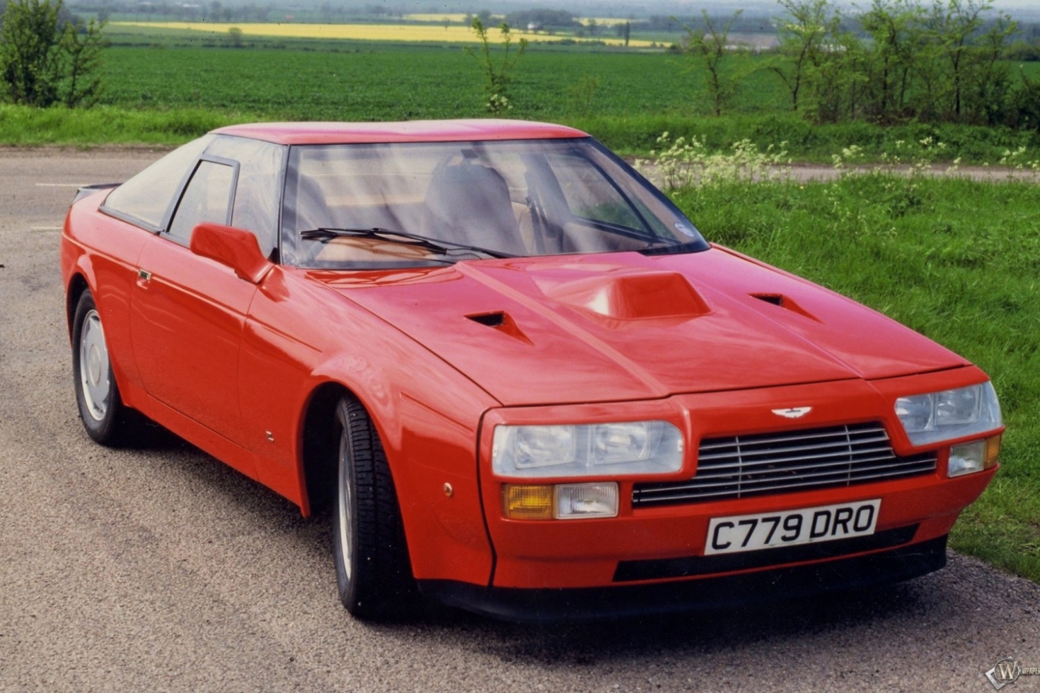 Aston Martin V8 Zagato (1986) 1500x1000