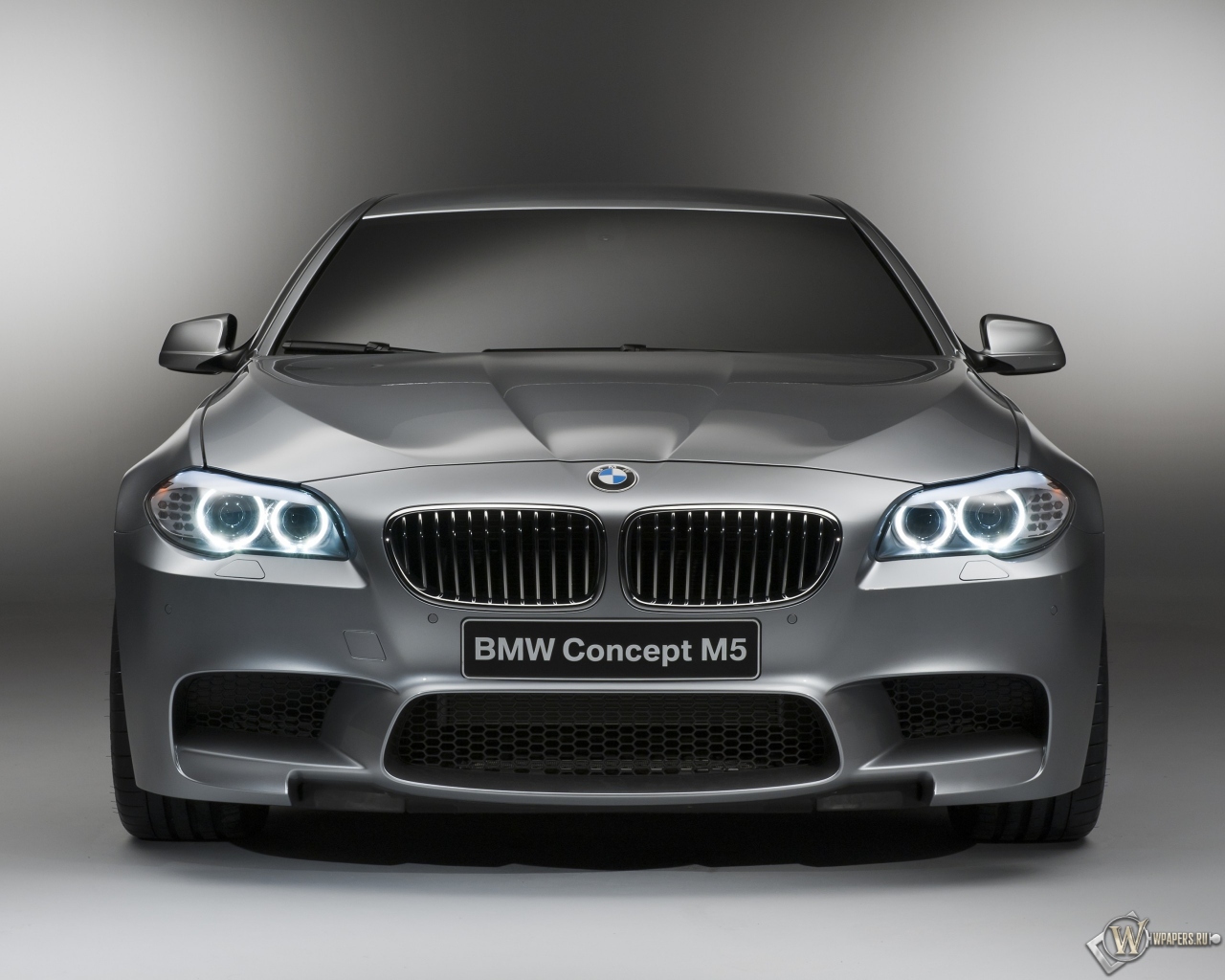 BMW M5 F10 1280x1024