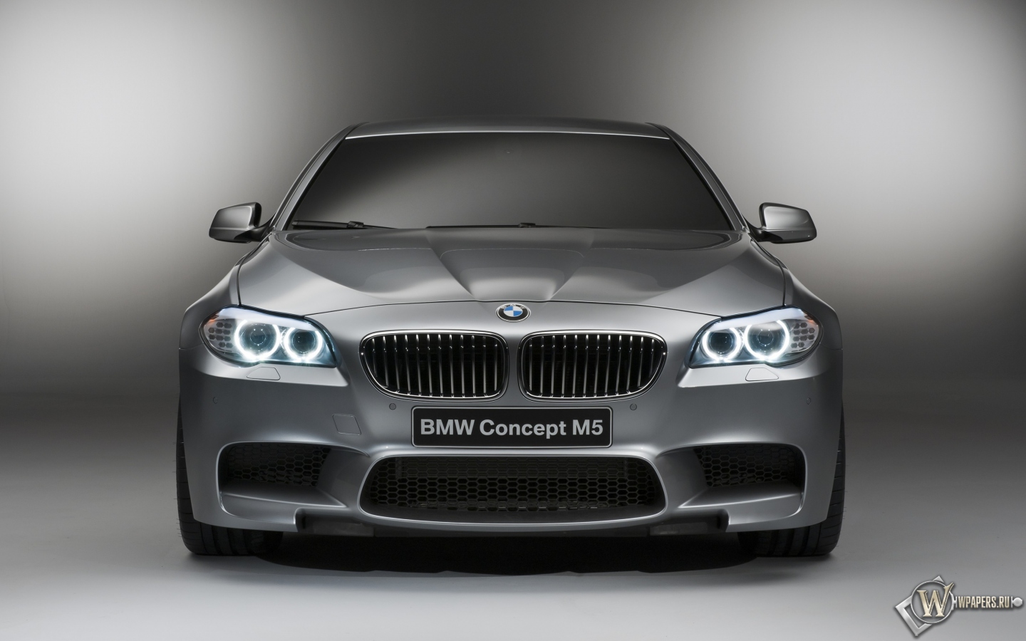 BMW M5 F10 1440x900