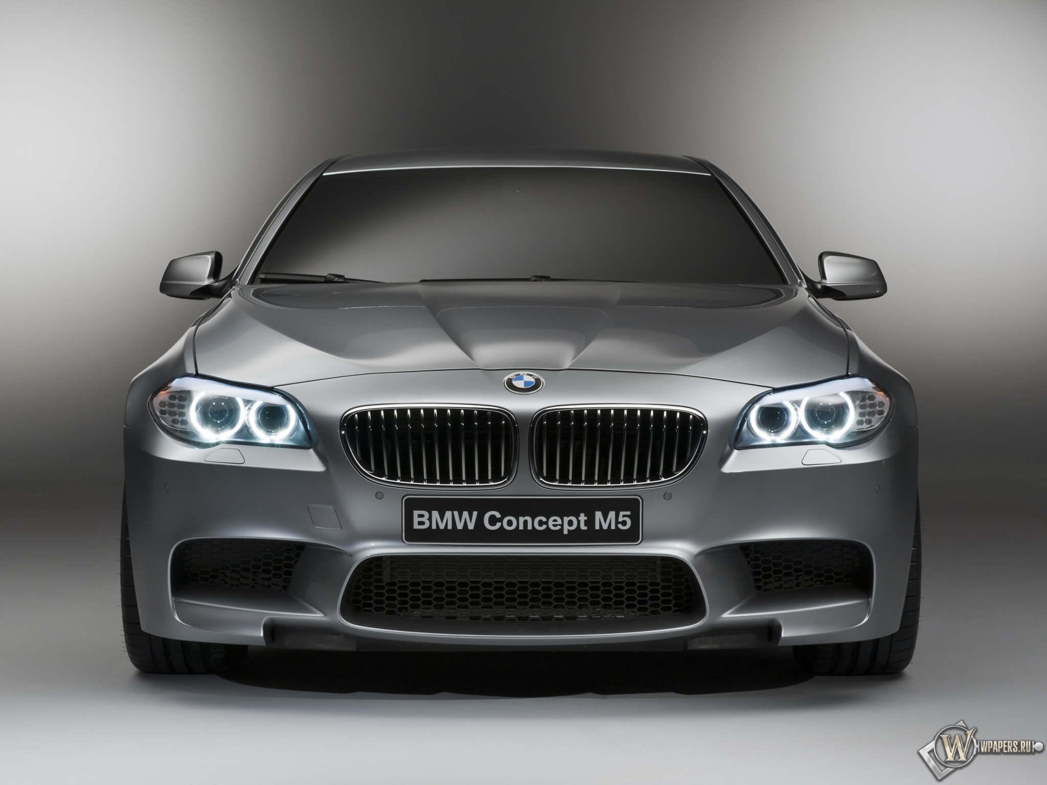 BMW M5 F10 2048x1536