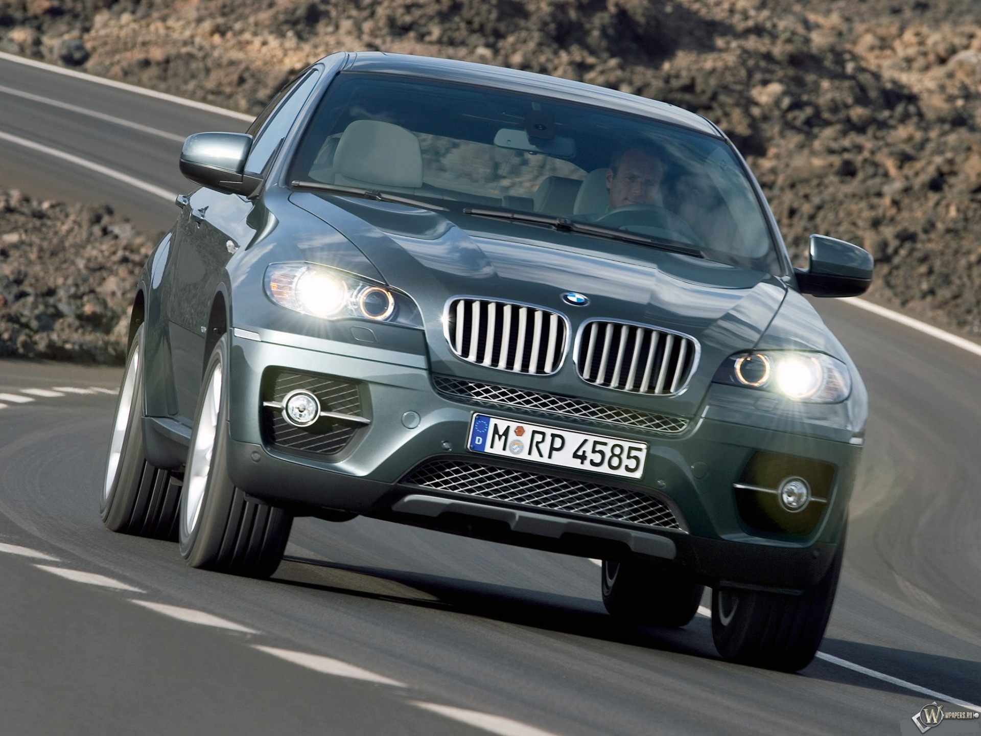 BMW X6 1920x1440