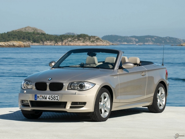 BMW 1 - Series Convertible (2008)