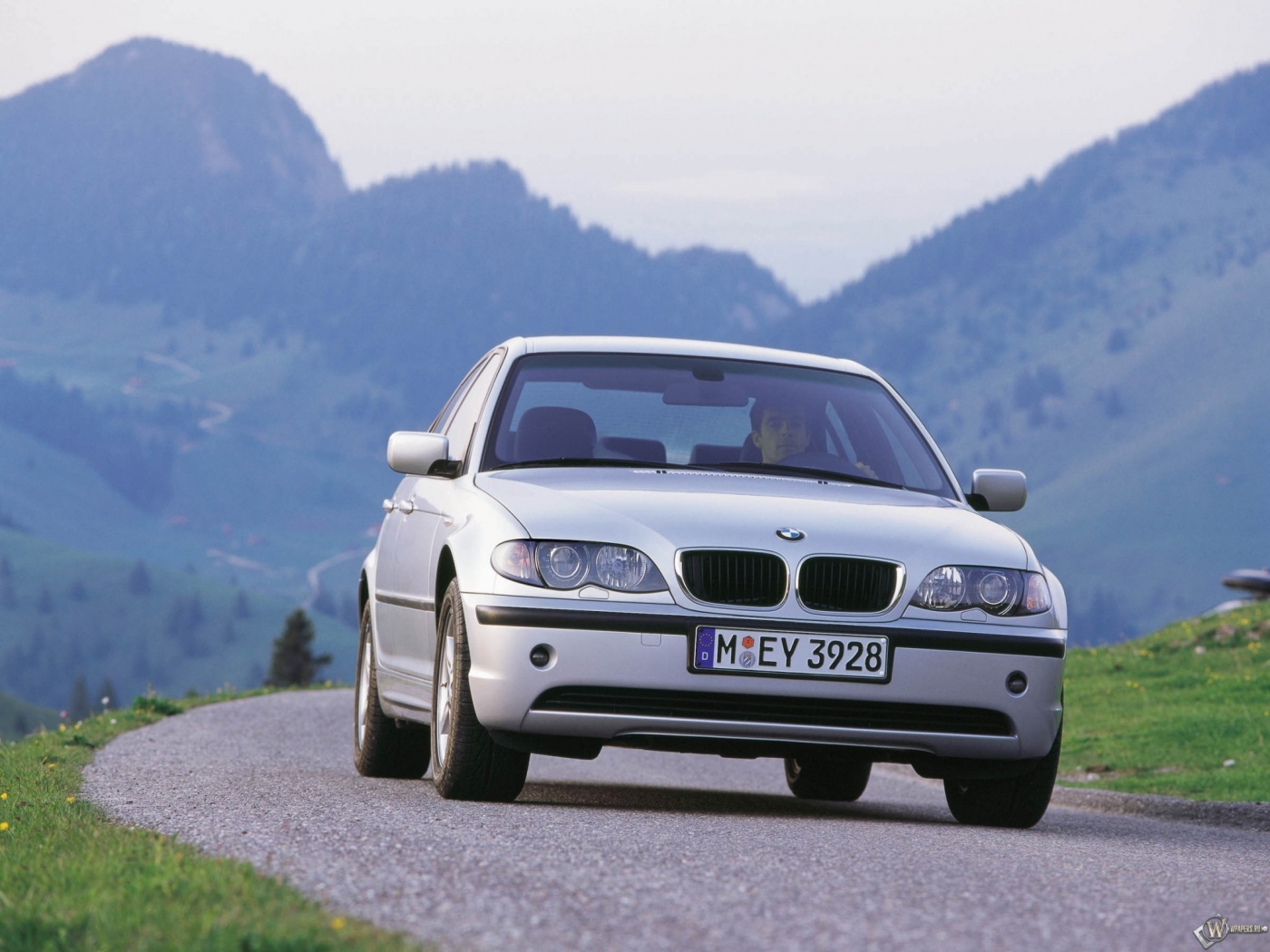 BMW 3 - Series (2002) 1400x1050