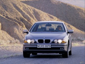 Обои BMW - 5 Series (1997): Фары, Горы, BMW 5, BMW