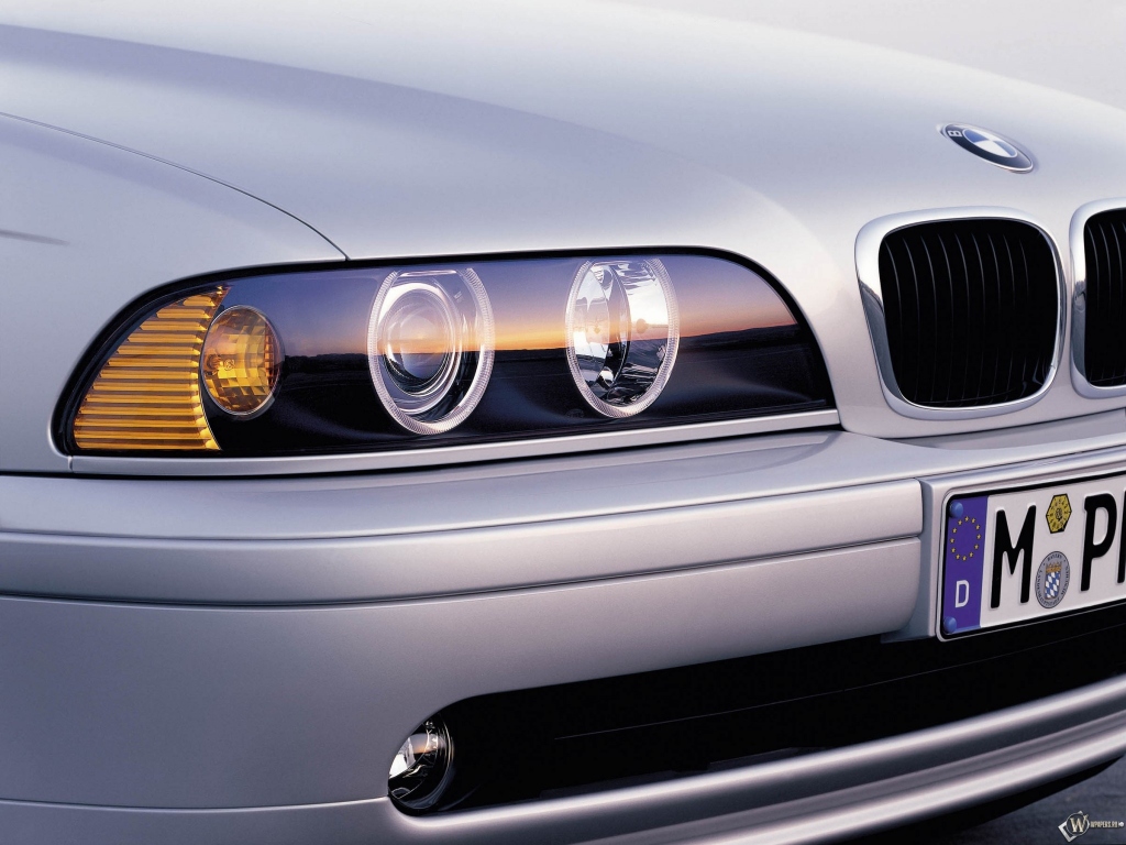 BMW - 5 Series (2001) 1024x768