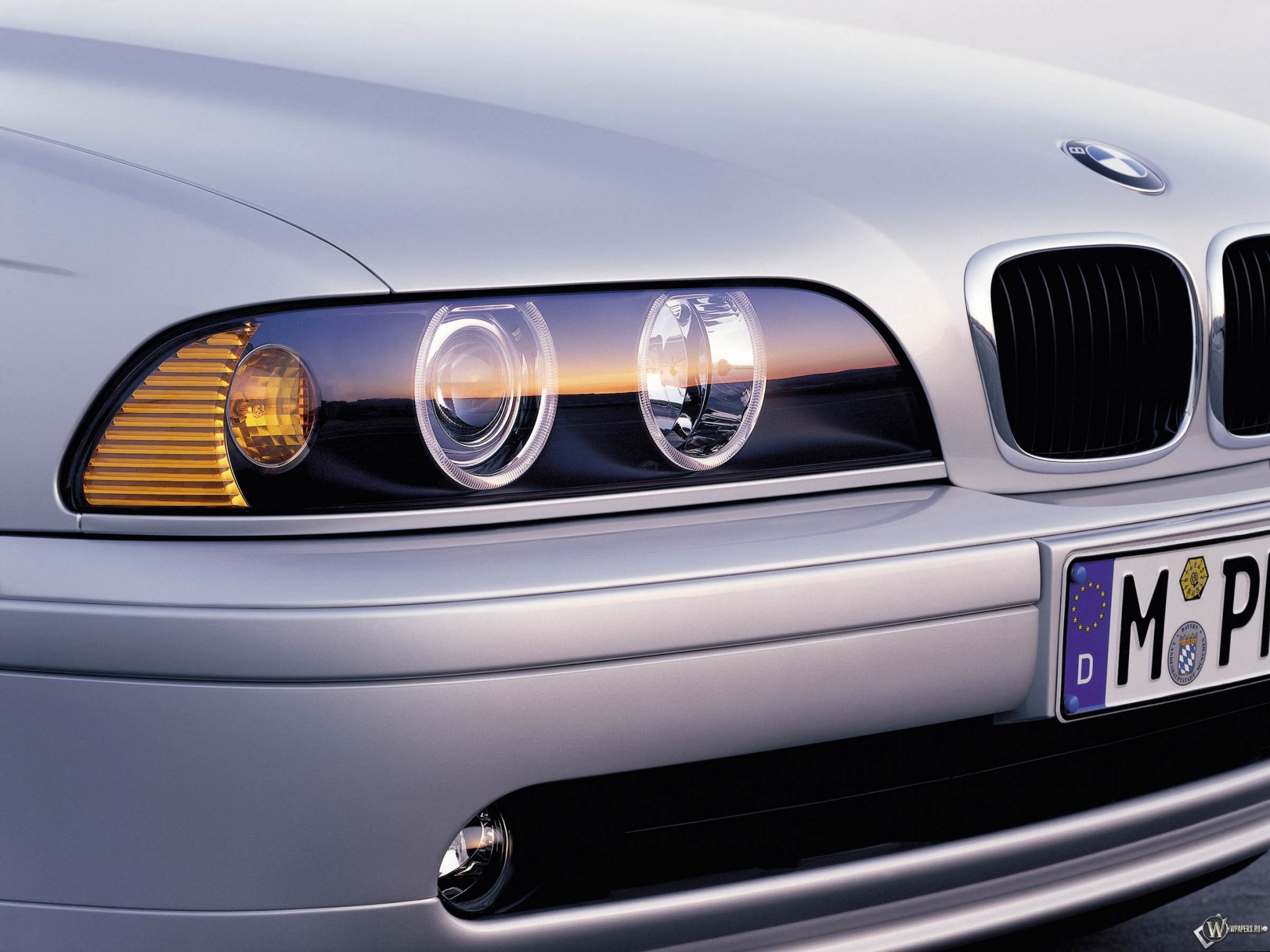 BMW - 5 Series (2001) 2048x1536