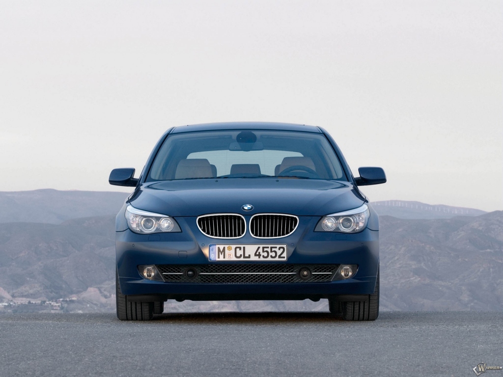 BMW - 5 Series Touring (2007) 1024x768