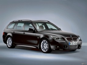 BMW - 5 Series Touring M Sport Package (2005)